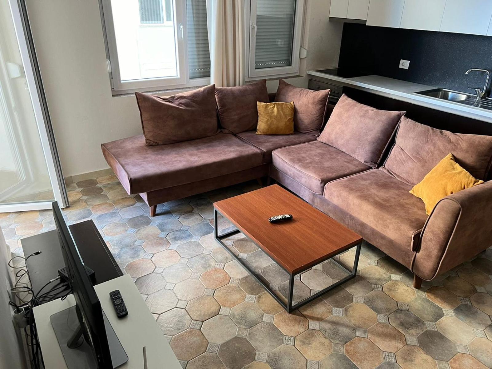 Shengjin Apartaments Extérieur photo