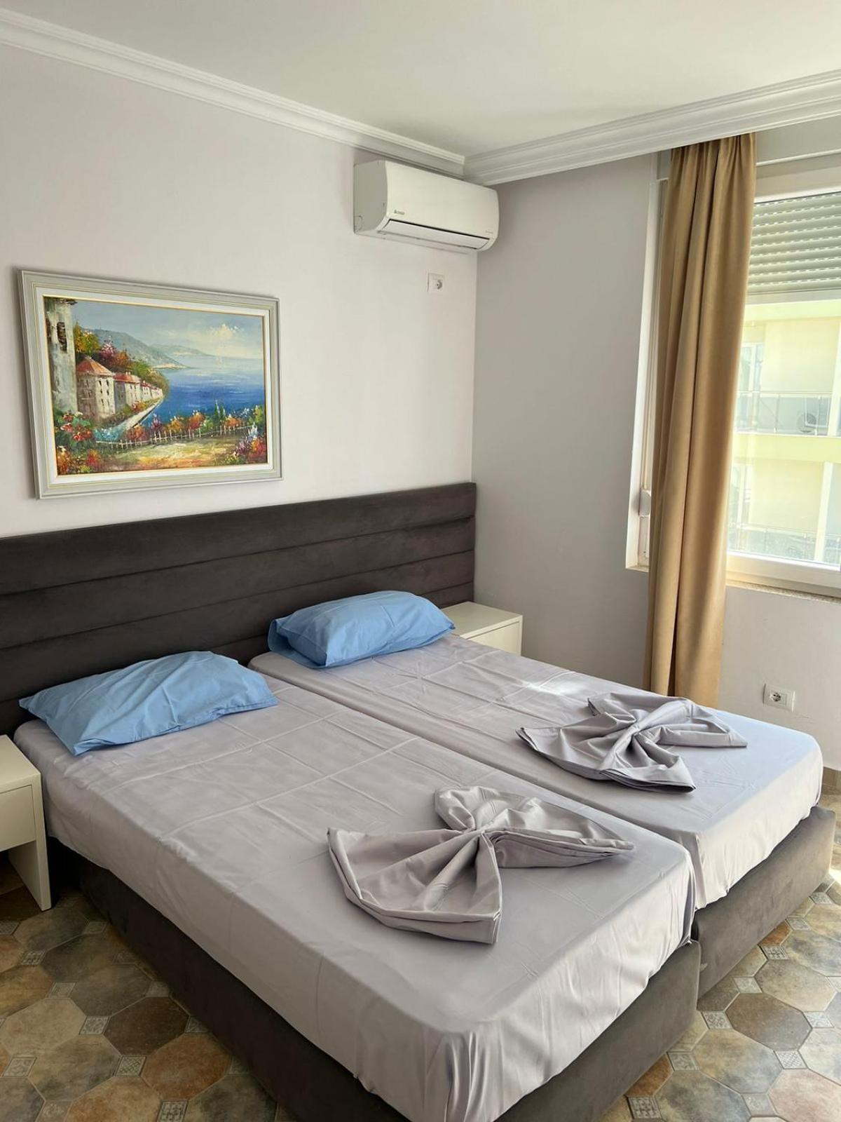 Shengjin Apartaments Extérieur photo