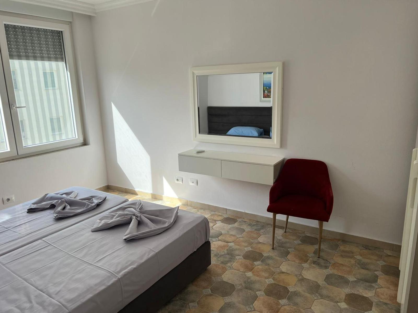 Shengjin Apartaments Extérieur photo