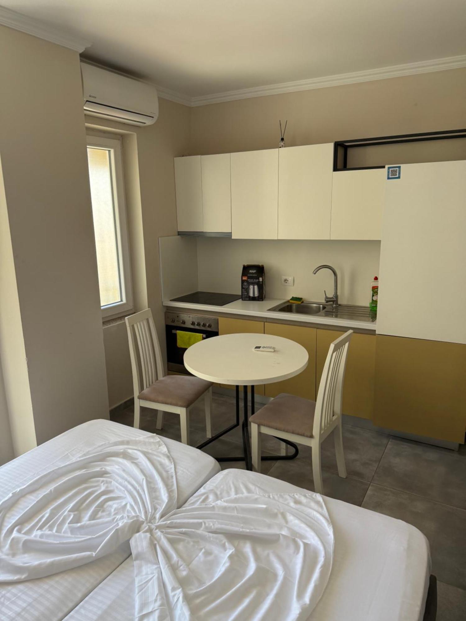 Shengjin Apartaments Extérieur photo