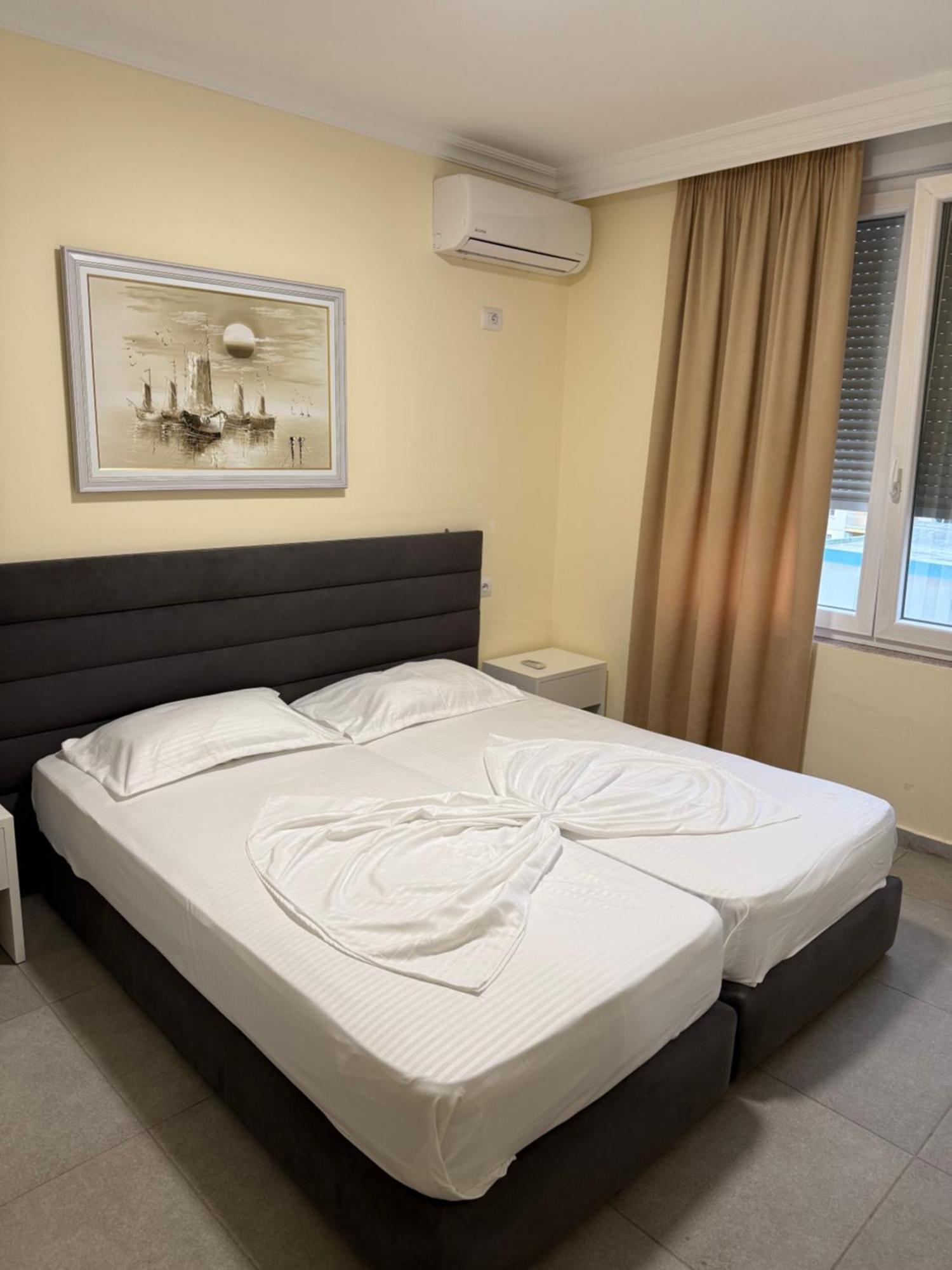 Shengjin Apartaments Extérieur photo